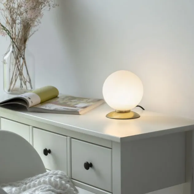 LED-Kugelleuchte, messing-matt, Touchdimmer, blendfrei, Opalglas