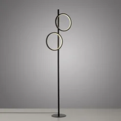 LED Stehleuchte schwarz schlichtes Design Fußschalter warmweiß