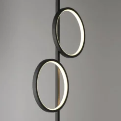 LED Stehleuchte schwarz schlichtes Design Fußschalter warmweiß