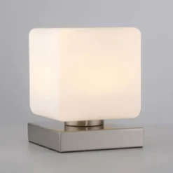 LED Tischleuchte silber farbig Würfelform Touchdimmer zeitloses Design