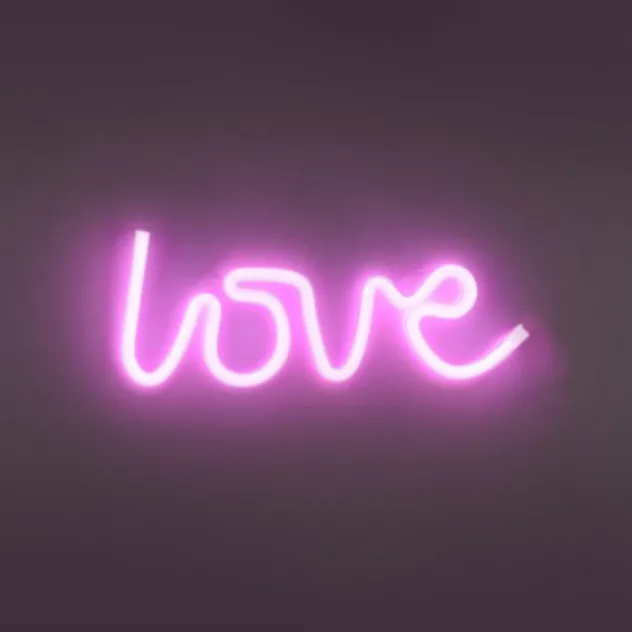 LED Wandleuchte pink love USB Schnurschalter Deko Schriftzug