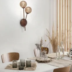 Wandleuchte, braun-gold, Landhaus-Stil, 2 Spots, lichtdurchlässiges Muster